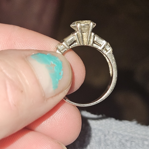 Meet your Posher, Tracy - Picture 3 of 6